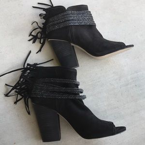 BCBGeneration Bg-cinder Ankle Booties. Size 7